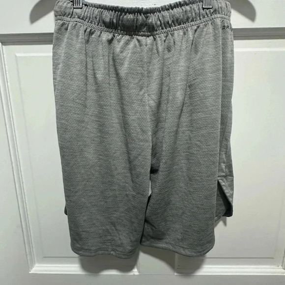 Men’s Nike Heather Gray Drawstring Shorts Size Medium - Picture 4 of 5